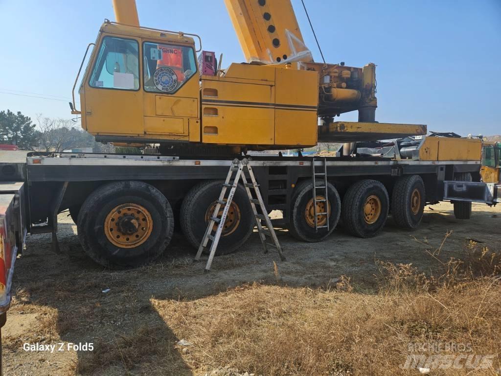 Liebherr LTM1225 Yol-Arazi Tipi Vinçler (AT)