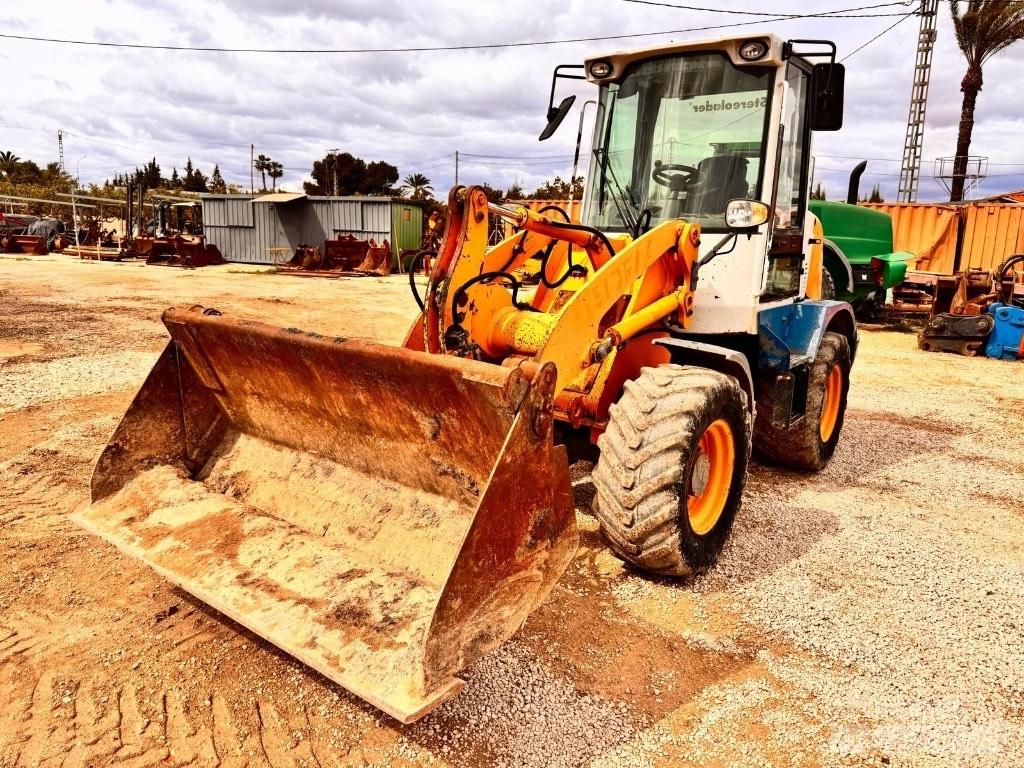 Liebherr L 507 Tekerlekli yükleyiciler