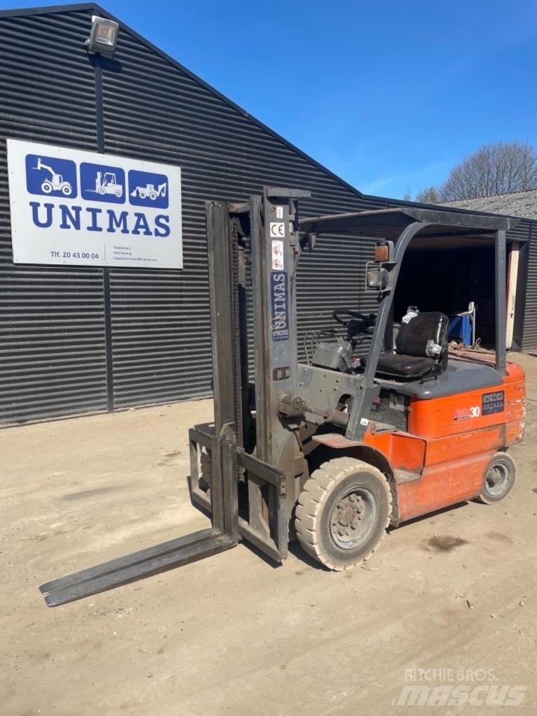 Heli CD30 Elektrikli forkliftler