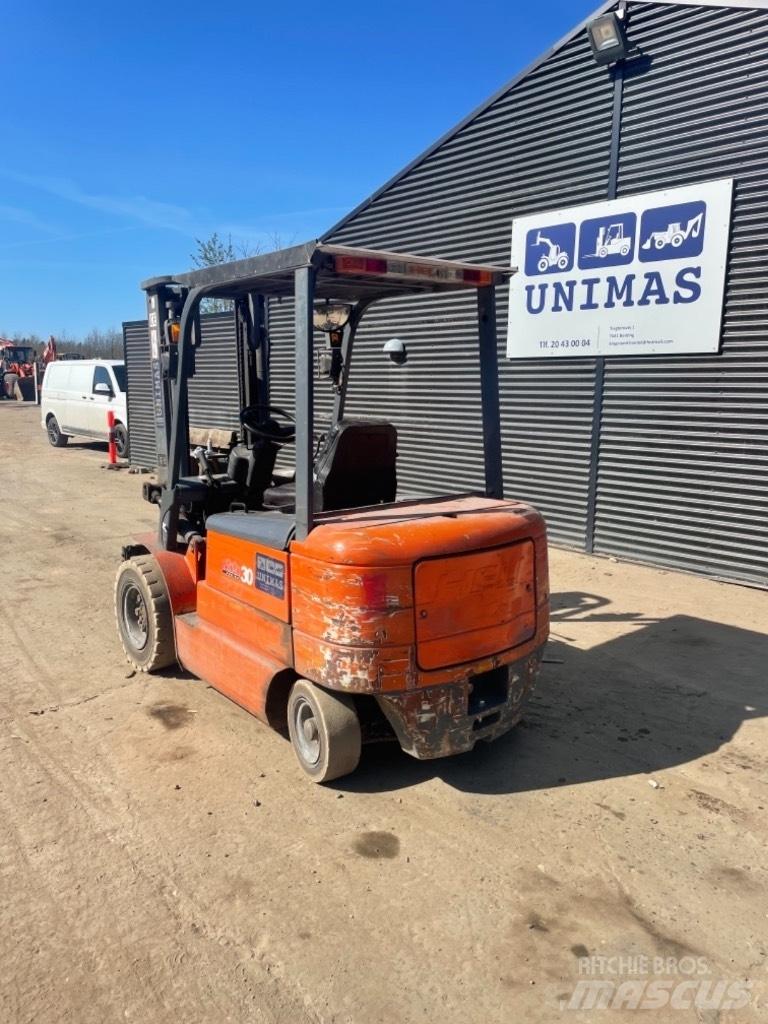 Heli CD30 Elektrikli forkliftler
