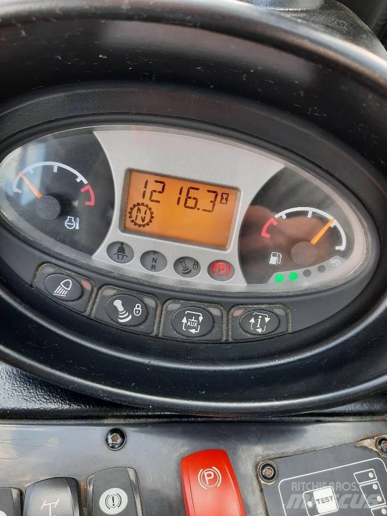 Bobcat T 40.180 Teleskopik yükleyiciler