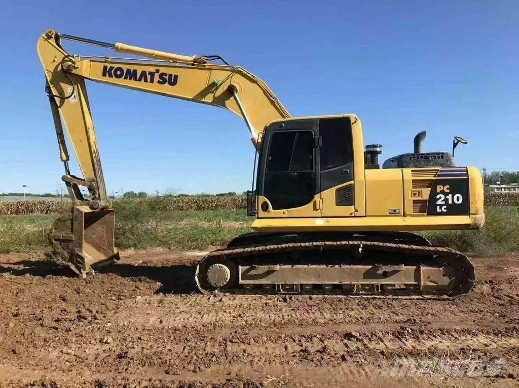 Komatsu PC 210 Paletli ekskavatörler