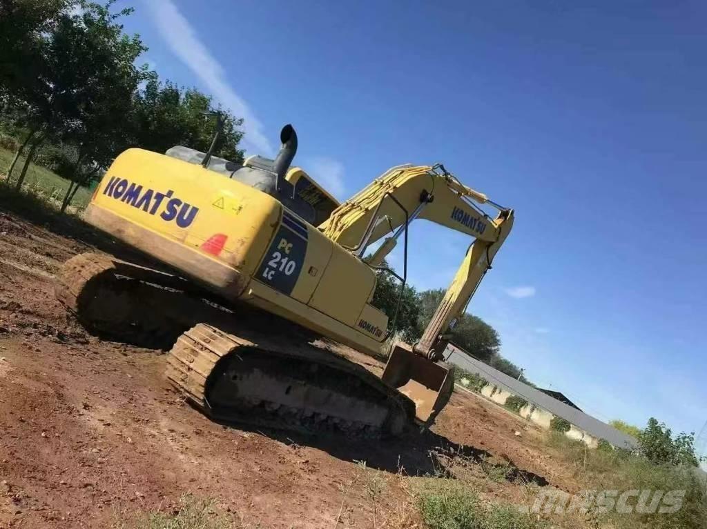 Komatsu PC 210 Paletli ekskavatörler