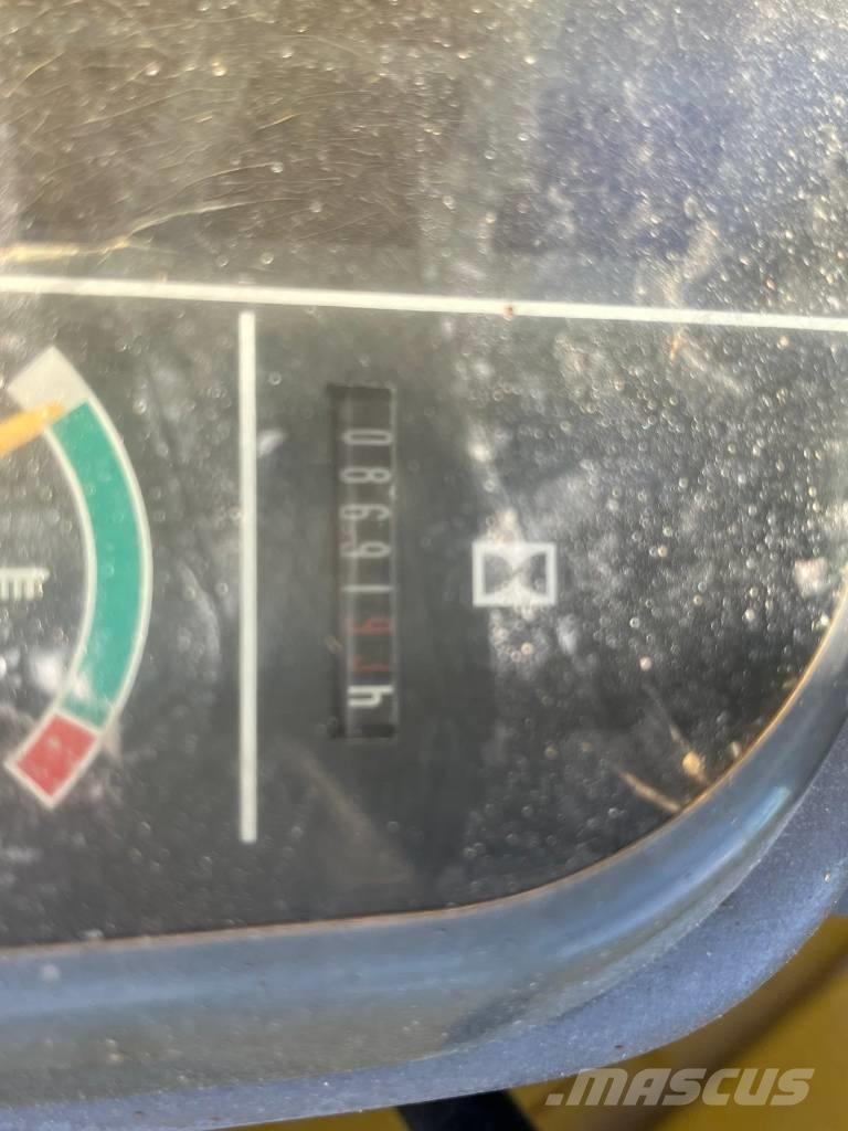 Komatsu PC 27 Mini ekskavatörler, 7 tona dek