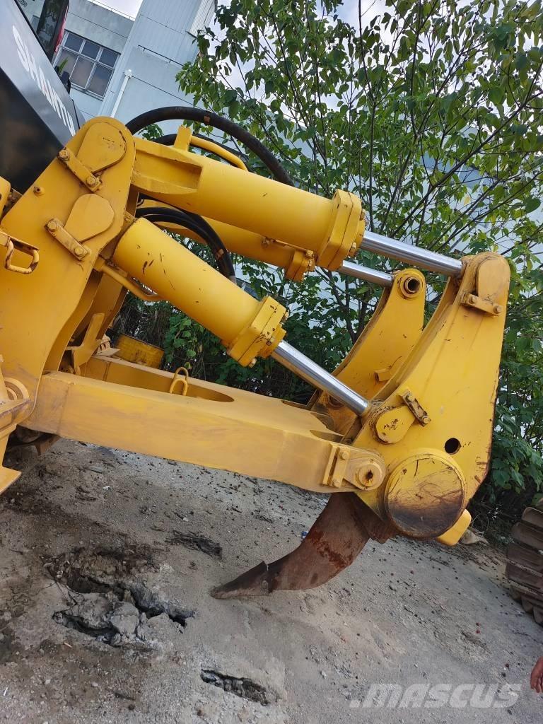 Shantui SD 32 Paletli dozerler