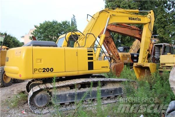 Komatsu PC 200-6 Paletli ekskavatörler