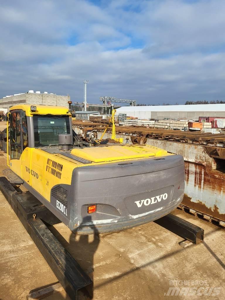 Volvo 210CLR Amfibi Ekskavatörler