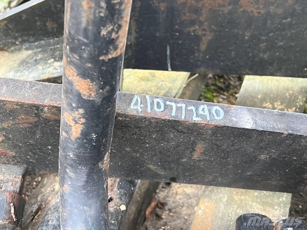 JCB Q FIT FORKS Diger yükleme ve kazma ekipmanlari