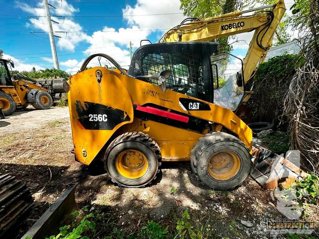 CAT 256 C Skid steer loderler