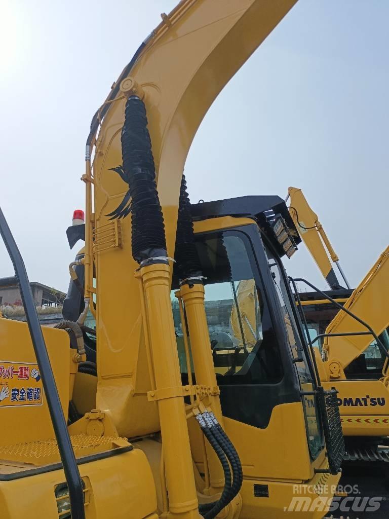 Komatsu PC130 Paletli ekskavatörler