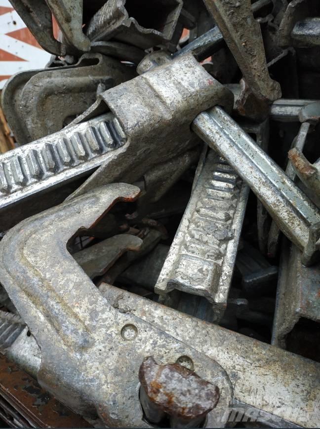 Peri BFD Clamps (Used) Kalıp