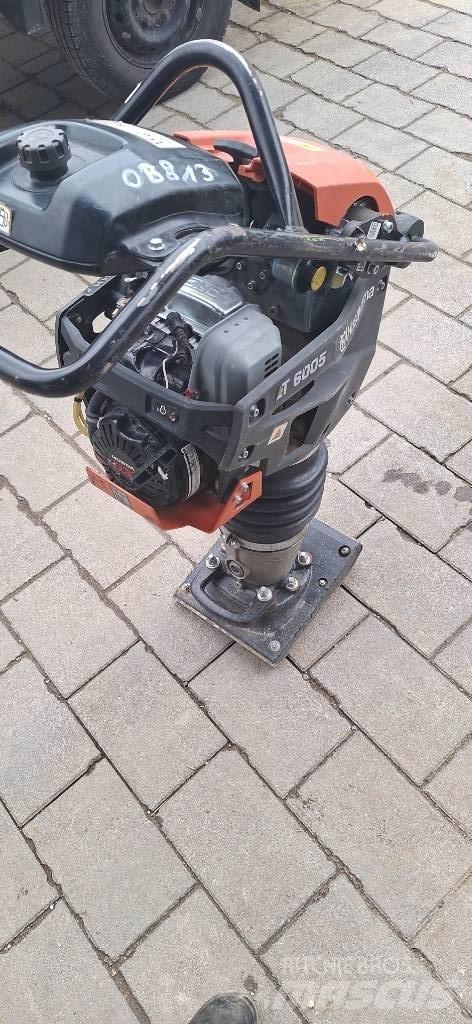 Husqvarna LT 6005 Sıkıştırma tokmakları
