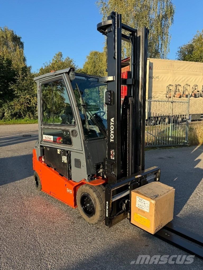 Toyota 8FBMT35 Elektrikli forkliftler