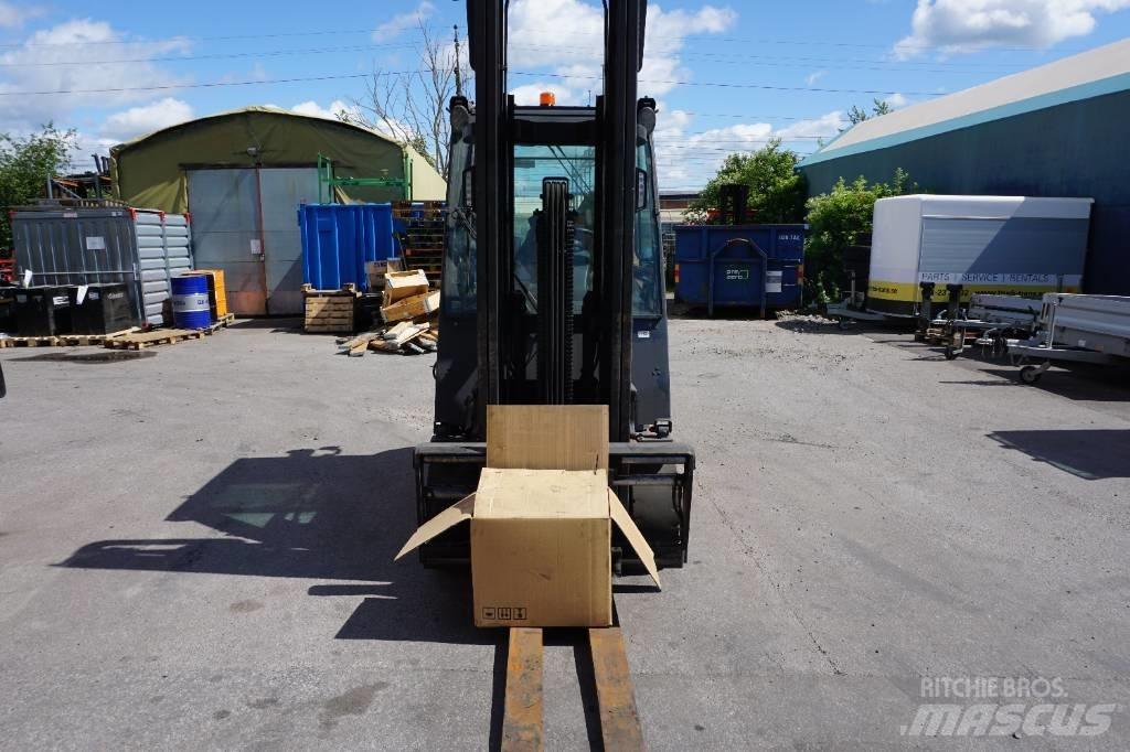 Toyota 8FBMT35 Elektrikli forkliftler