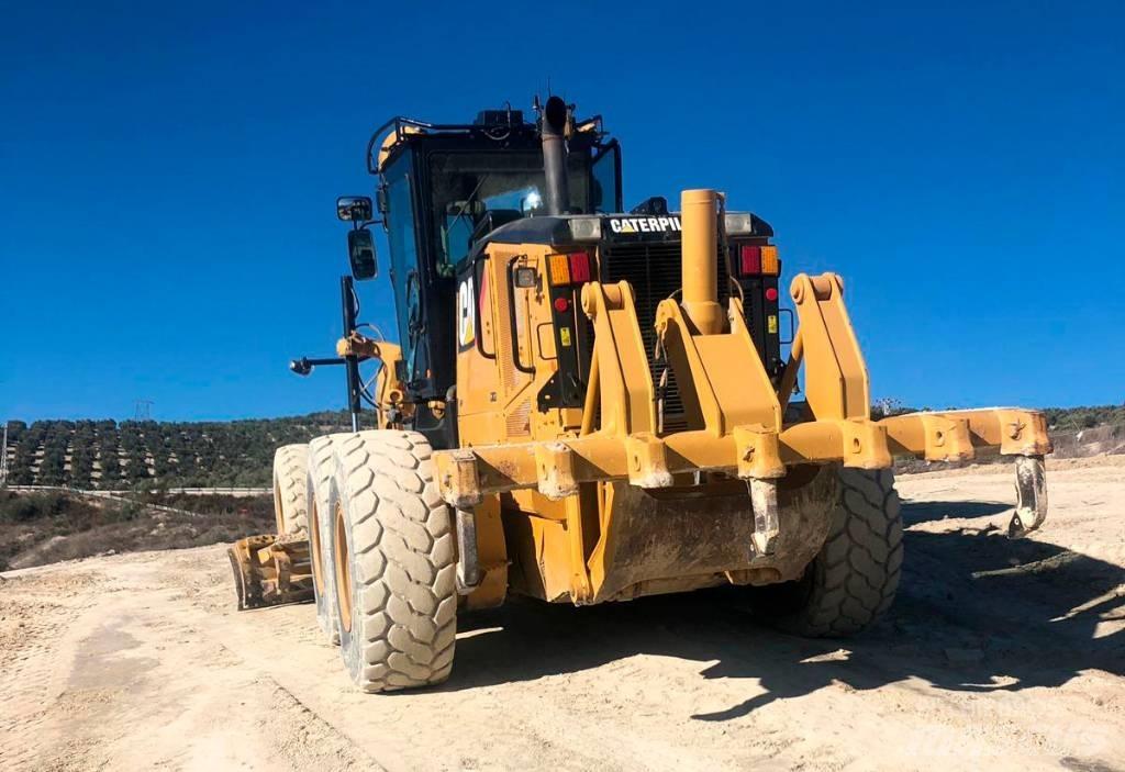 CAT 14 M Greyderler