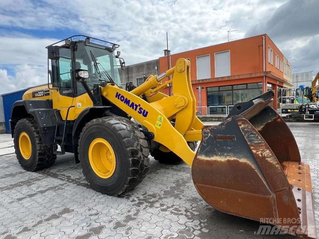 Komatsu WA320-7 Tekerlekli yükleyiciler