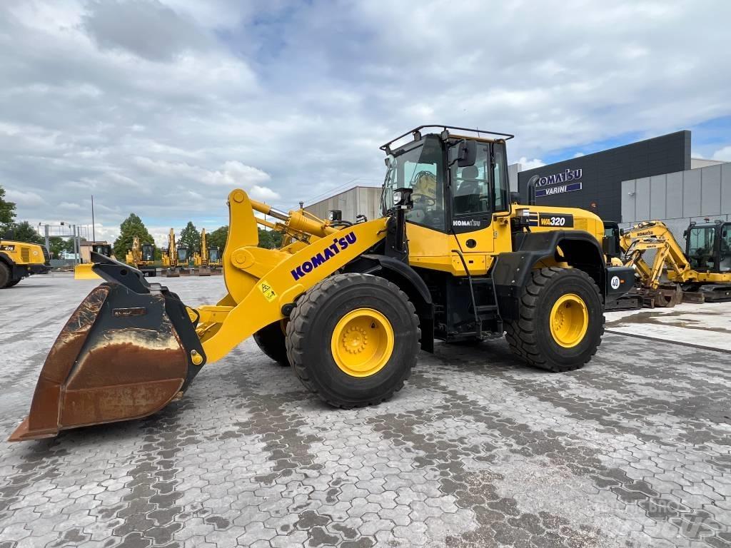 Komatsu WA320-7 Tekerlekli yükleyiciler