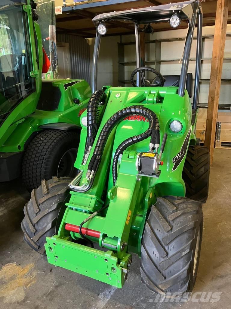 Avant Avant 528 Skid steer loderler