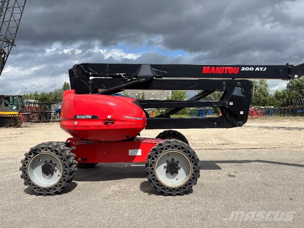 Manitou 200 ATJ Körüklü personel platformları