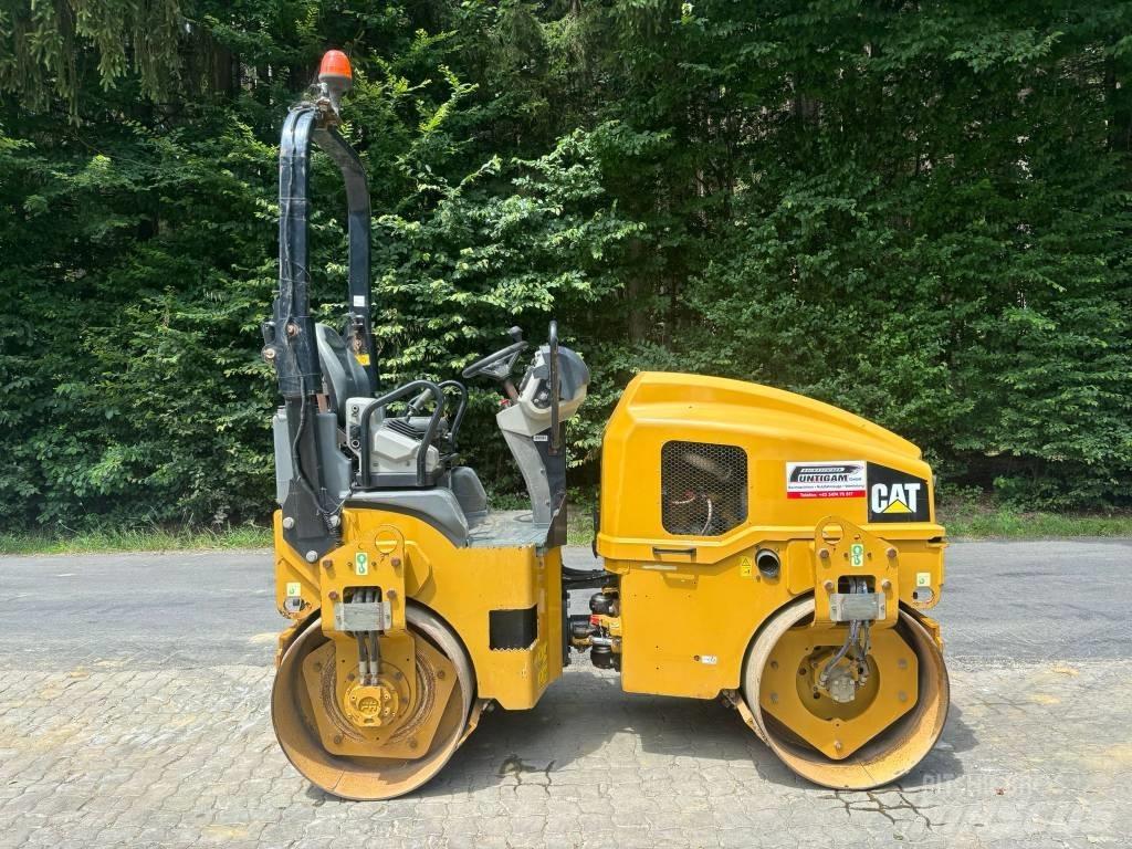 CAT CB 24 B Çift tamburlu silindirler