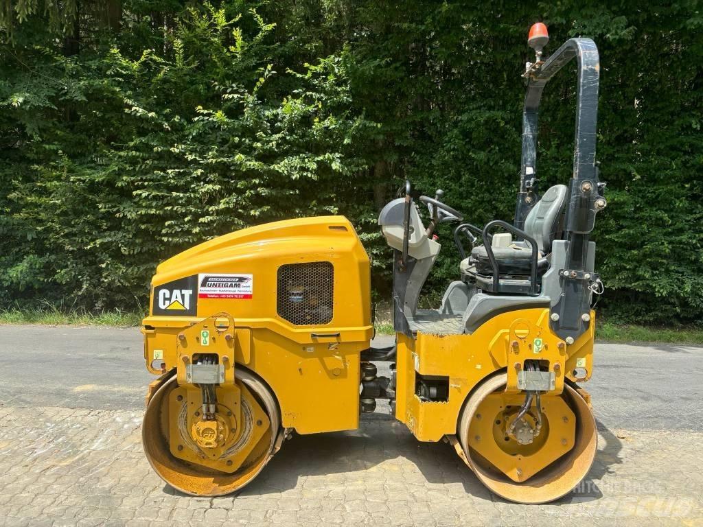 CAT CB 24 B Çift tamburlu silindirler