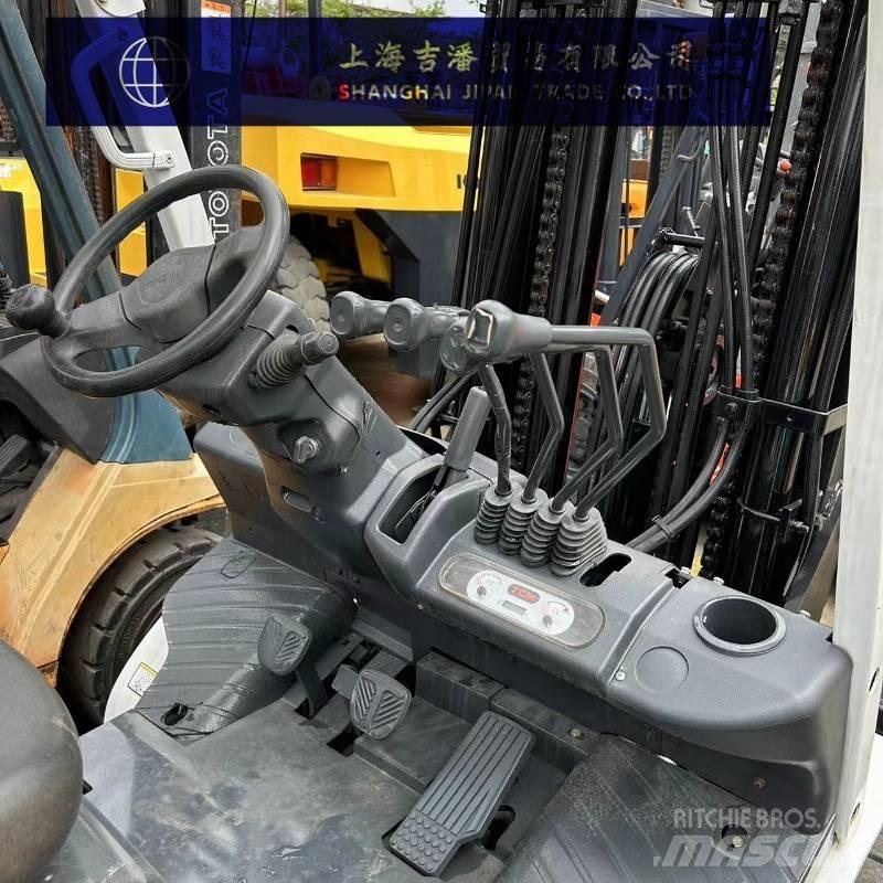 TCM 30 Dizel forkliftler