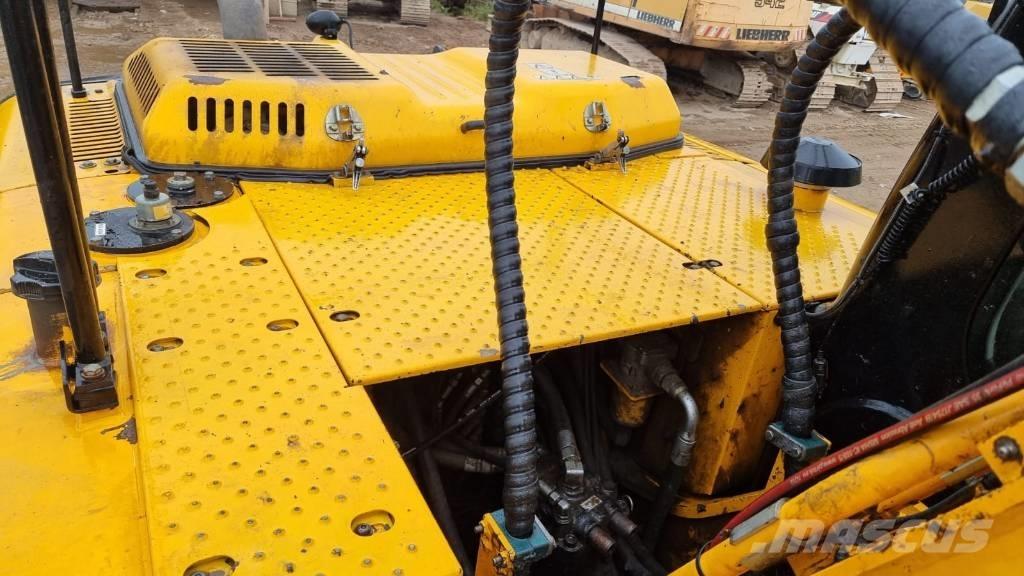 JCB JS 220 LC Paletli ekskavatörler