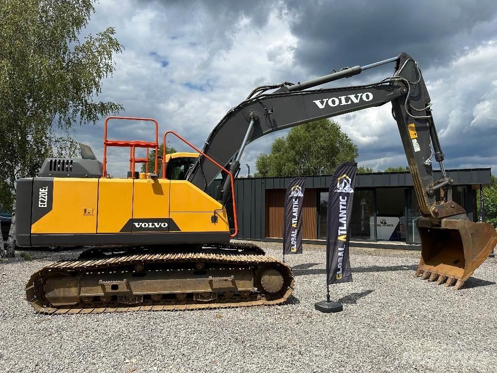Volvo EC 220 E L Paletli ekskavatörler