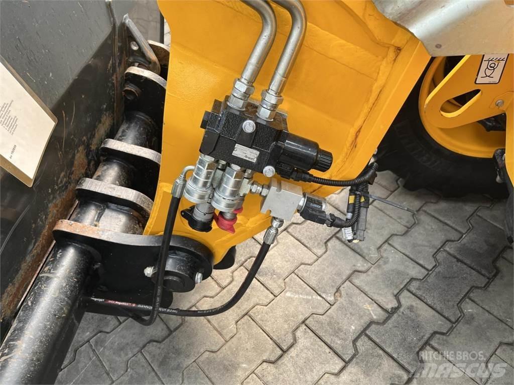 JCB 525-60 Hi Viz Tarimsal teleskopik yükleyiciler