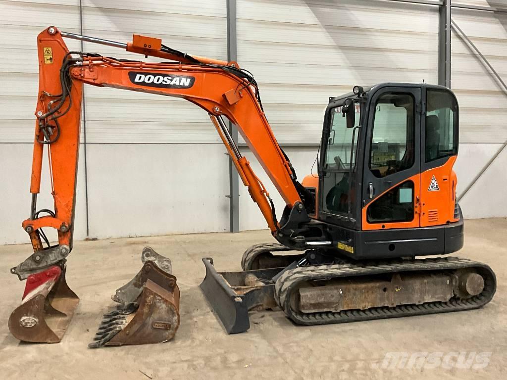 Doosan DX 63-3 Mini ekskavatörler, 7 tona dek
