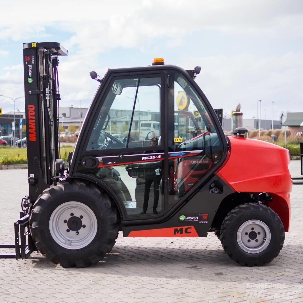 Manitou MC25 Arazi tipi forklift