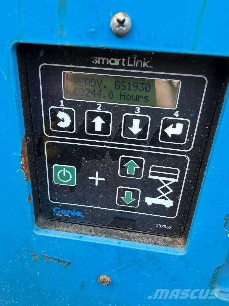 Genie GS 1930 Makasli platformlar