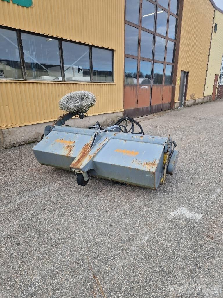 Fjärås Bema Dual 600 Cadde süpürücüler