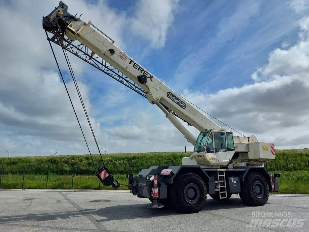 Terex A600 Arazi Tipi Vinçler (RT)
