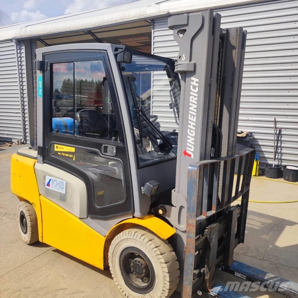Jungheinrich TFG 425 LPG'li forkliftler
