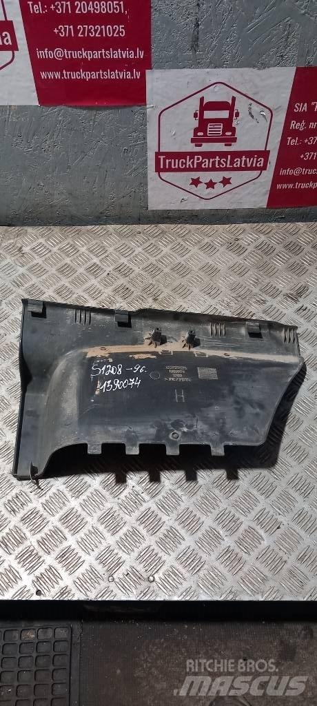 Scania 94 D. 1390074 Kabinler