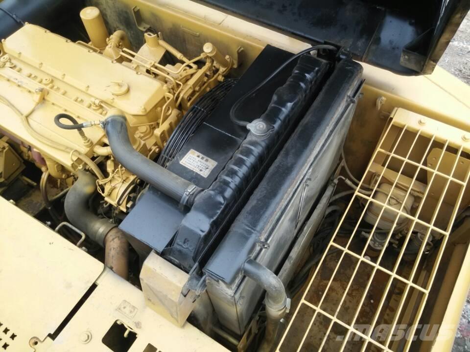 CAT 325 B Paletli ekskavatörler
