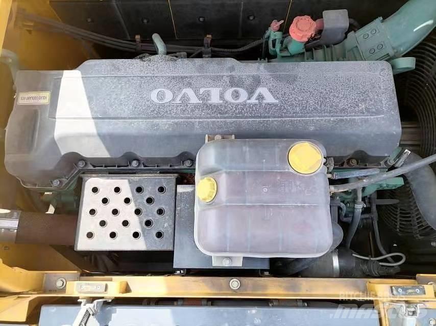 Volvo EC 380 D Paletli ekskavatörler