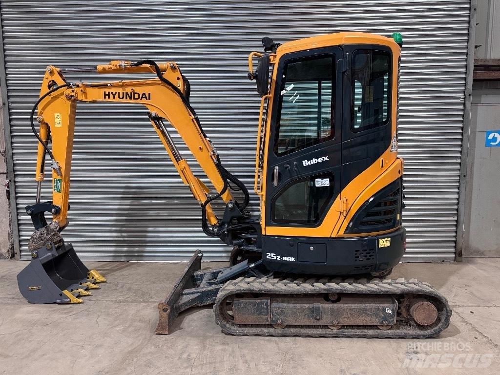 Hyundai R25Z-9 AK Mini ekskavatörler, 7 tona dek