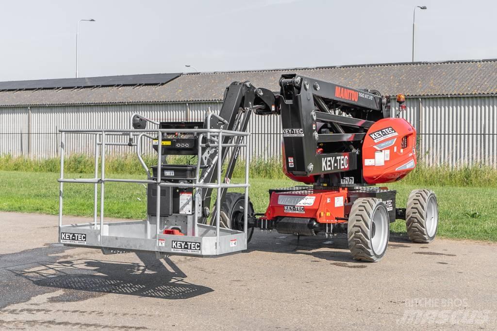 Manitou 160 ATJ e Körüklü personel platformları