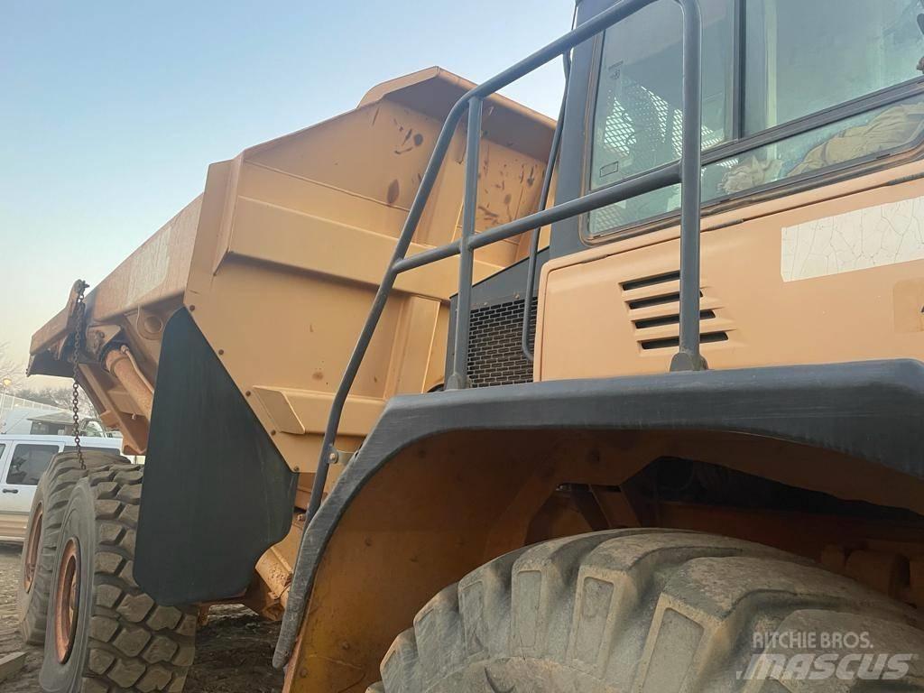Bell D35D Belden kirma kaya kamyonu
