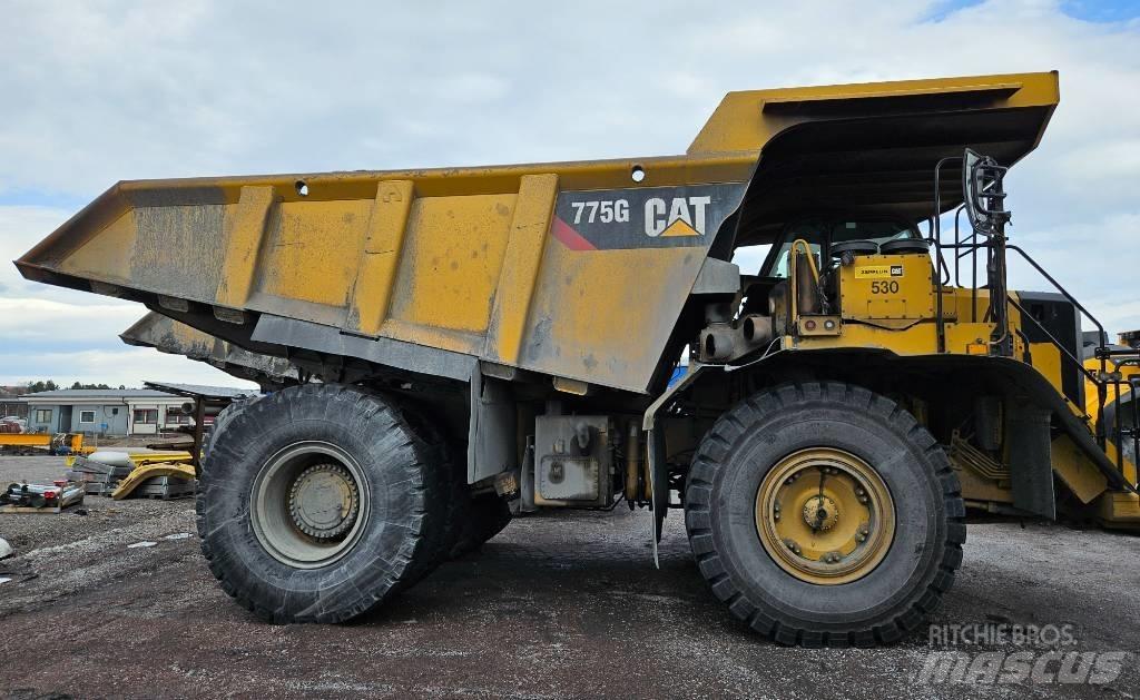 CAT 775 G Belden kirma kaya kamyonu