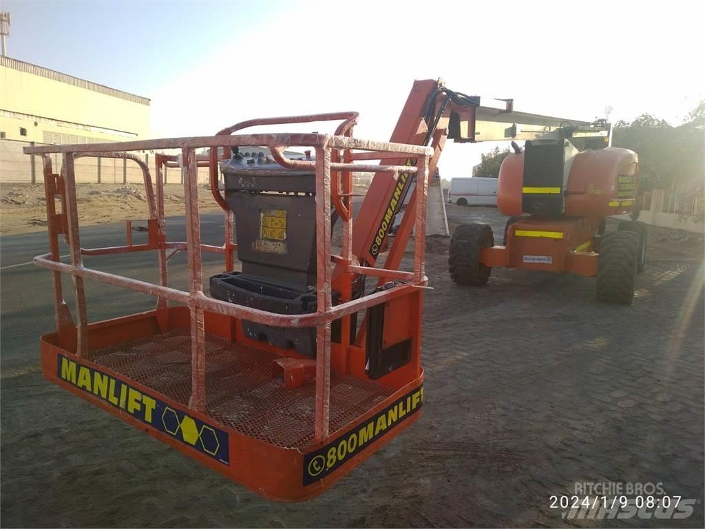 JLG 800AJ Körüklü personel platformları
