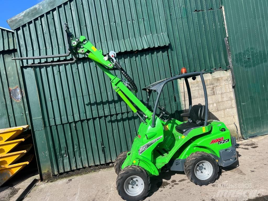 Avant 523 Mini yükleyiciler