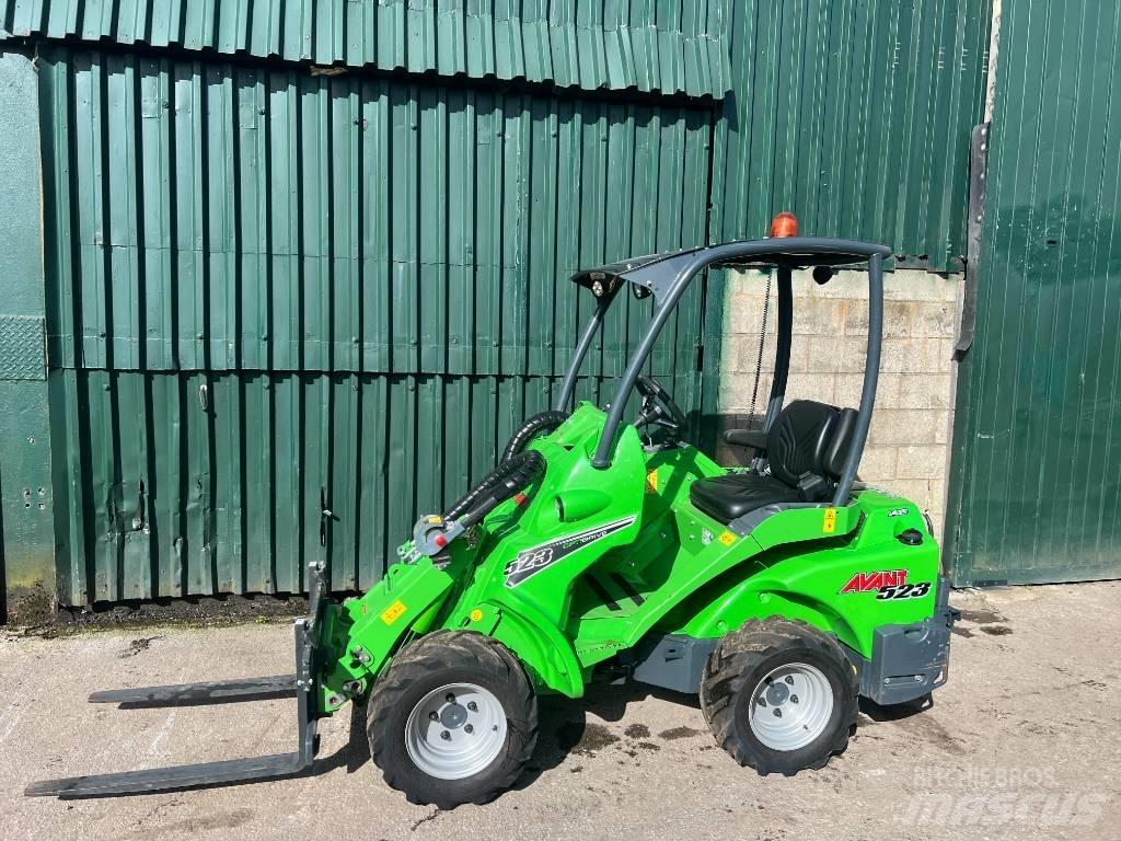 Avant 523 Mini yükleyiciler