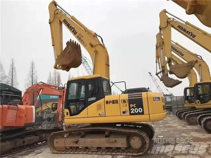 Komatsu PC 200-7 Paletli ekskavatörler