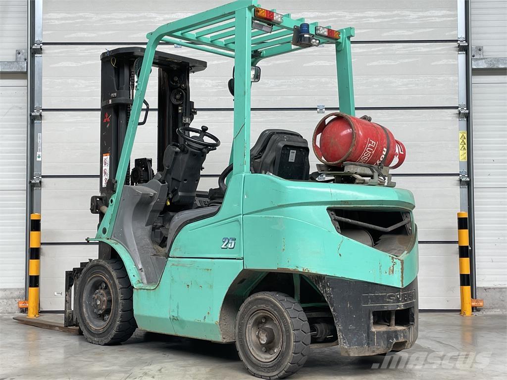 Mitsubishi FG25T LPG'li forkliftler