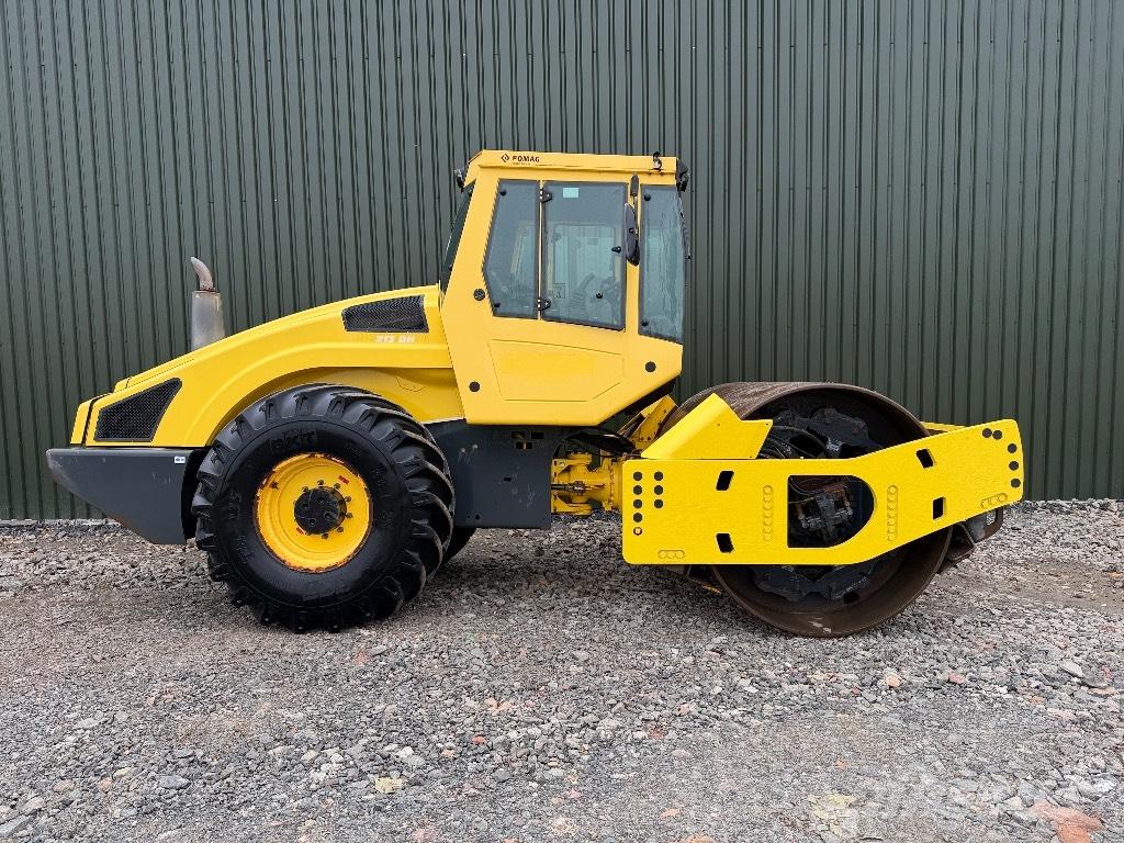Bomag BW 213 D H-4 Tek tamburlu silindirler