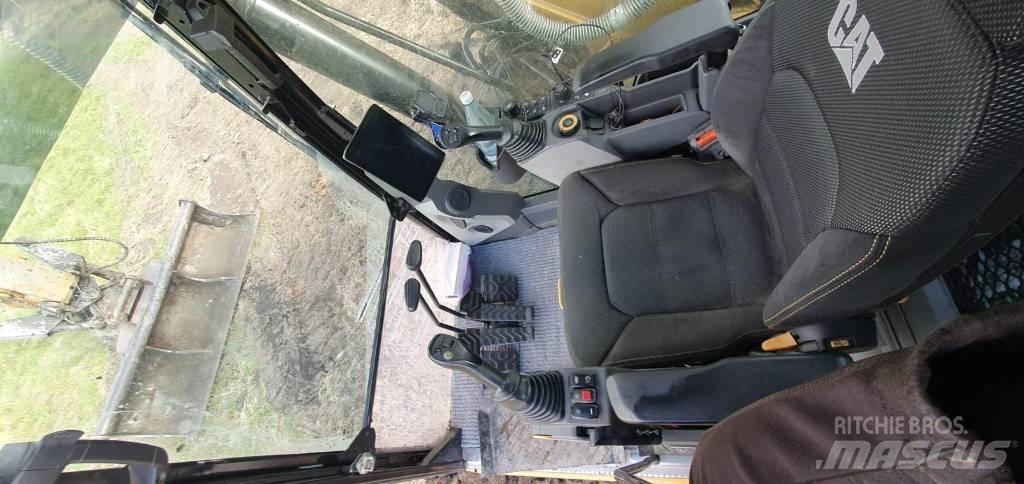 CAT 320 Paletli ekskavatörler