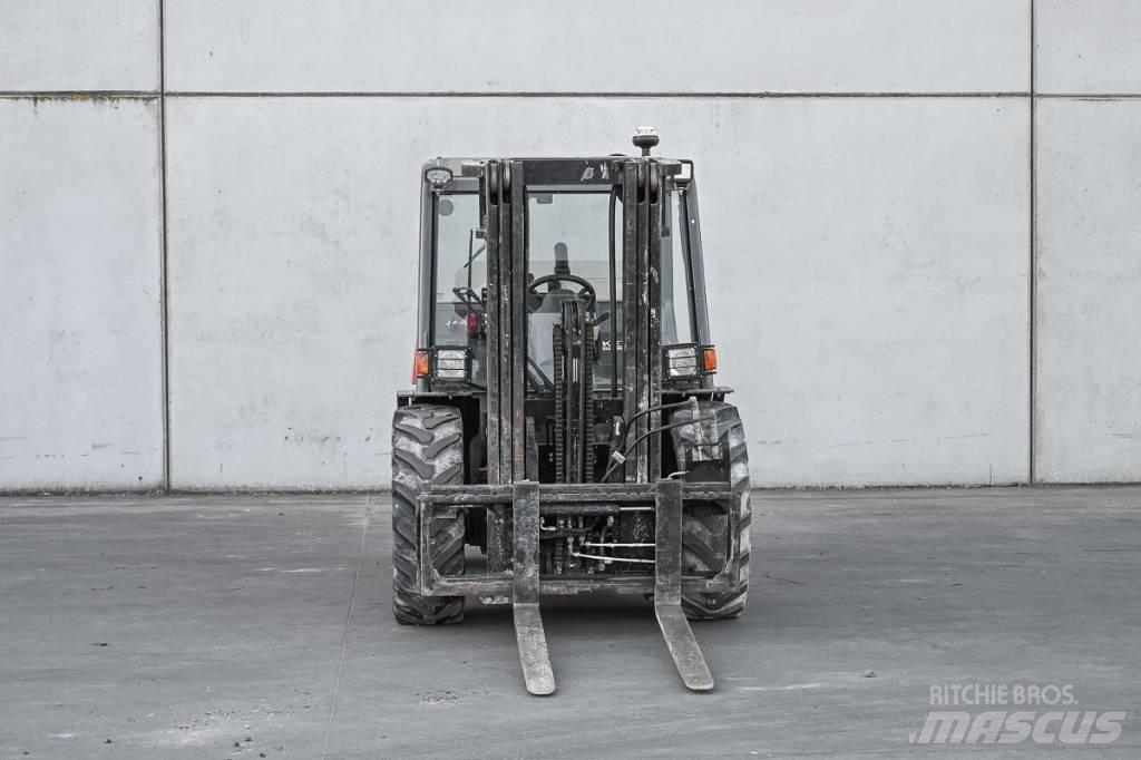 Manitou MH 25-4 Arazi tipi forklift